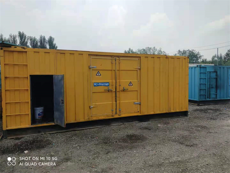新华200KW柴油发电机组需要配备什么型号的电缆线？