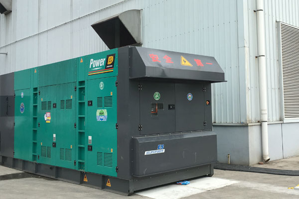 新华燃油滤清器的更换流程是怎样的？