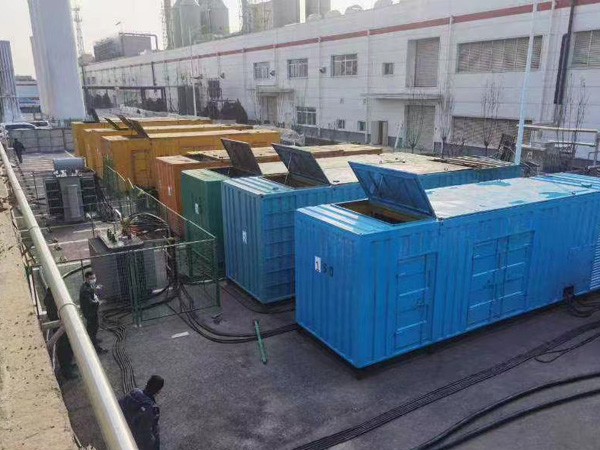 新华380V和690V电压的电缆线相同吗？