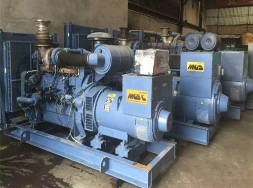 新华柴油发电机如何测试电流大小？