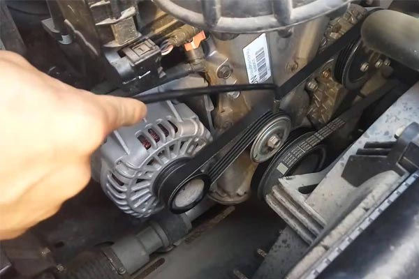 新华转速传感器的工作原理是什么？